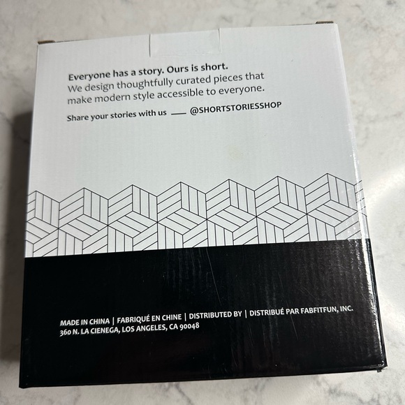 Short Stories Led Indoor planter NEW in box - Picture 5 of 8